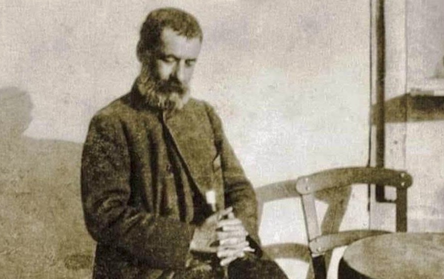 “Επειδή χρειαζόμαστε το λύχνο του άστρου τους”