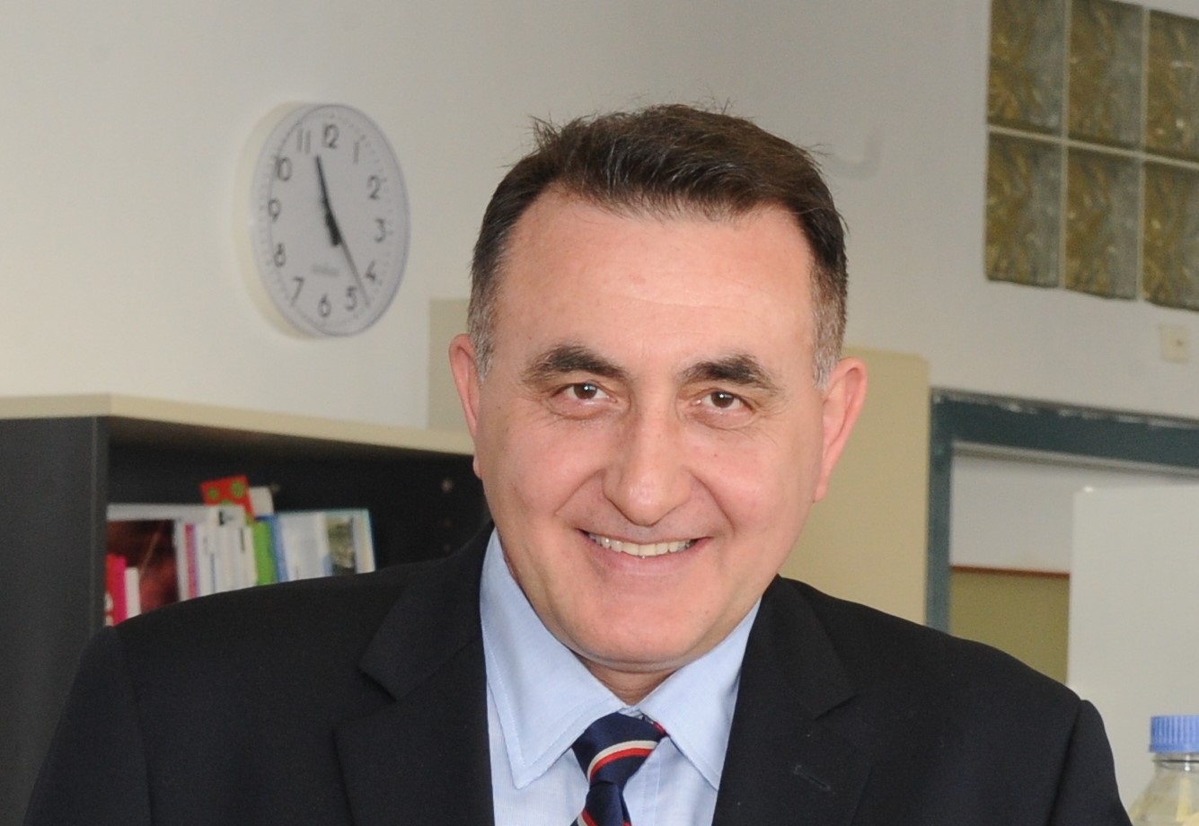 Οι παθολόγοι έχουν ανάγκη από κίνητρα για να μείνουν στις δημόσιες δομές υγείας