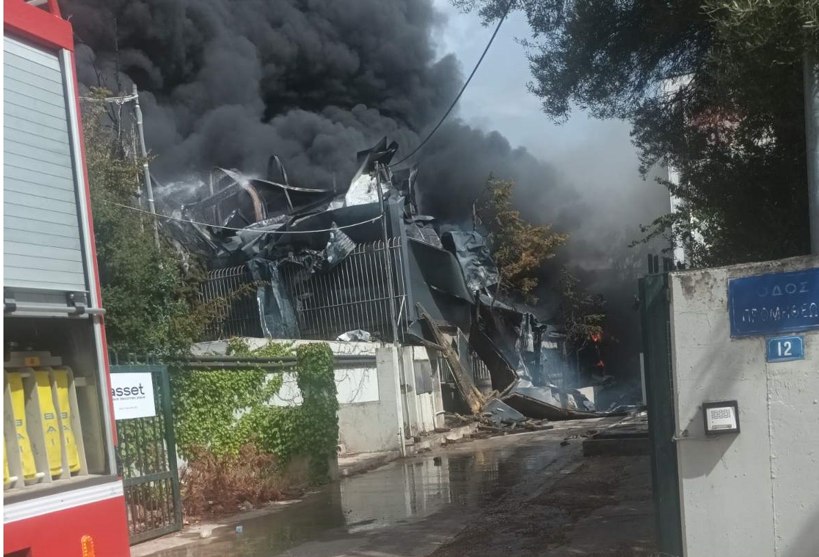 Ασφαλισμένο το εργοστάσιο στο οποίο εκδηλώθηκε φωτιά στην Κηφισιά
