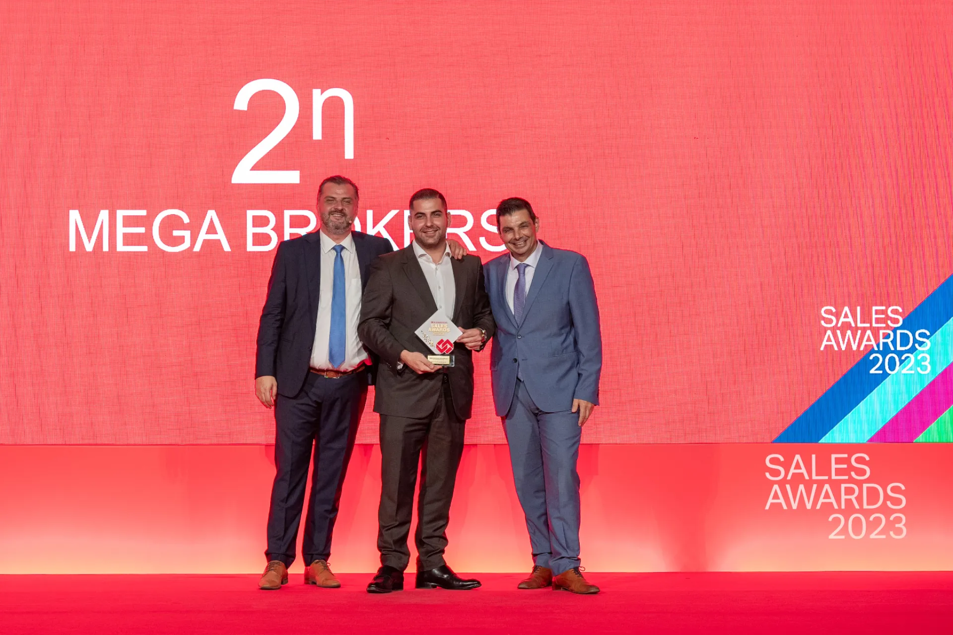 MEGA Brokers: Διακρίθηκε με 4 βραβεία από την INTERAMERICAN