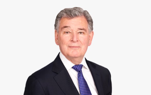 Άνθρωπος της ασφαλιστικής αγοράς ο J. Bloomer που ήταν στο Bayesian 