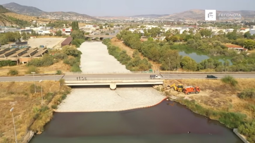 Υγειονομική βόμβα οι εικόνες ντροπής με τα νεκρά ψάρια στον Βόλο, που έγιναν πρωτοσέλιδο στον διεθνή Τύπο