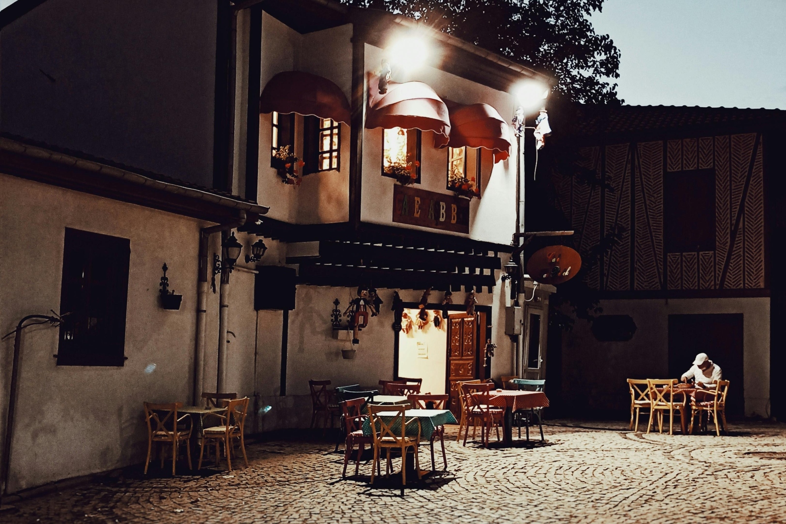 8 ασυνήθιστοι τρόποι εξοικονόμησης ρεύματος για το υπόλοιπο του καλοκαιριού