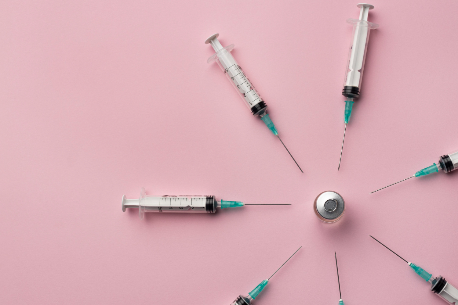 Οι 7 συστάσεις των επιστημόνων για τους φετινούς εμβολιασμούς