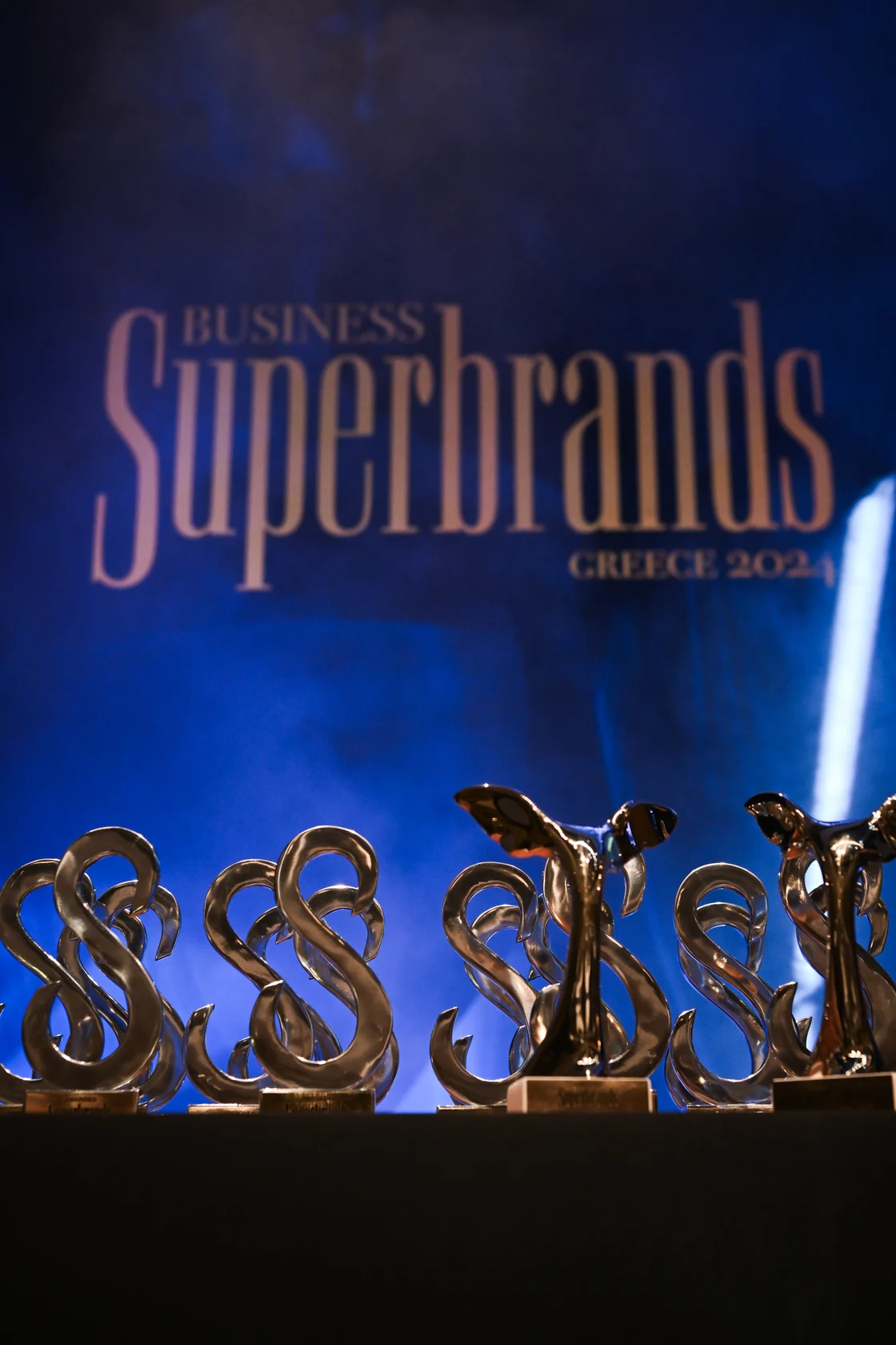  Στα Business Superbrands Greece η Εθνική Ασφαλιστική και η Groupama
