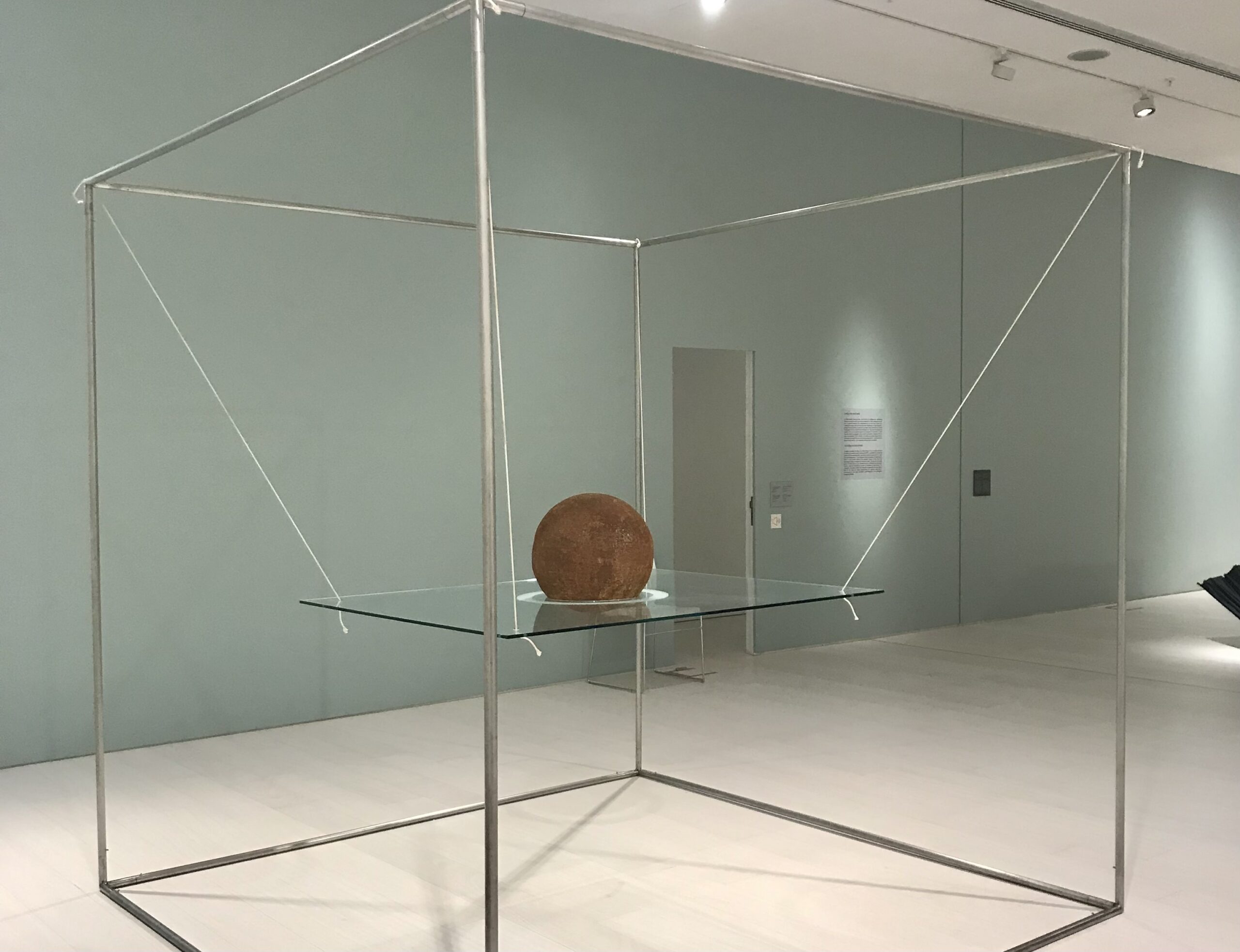 Ο γλύπτης Θόδωρος, η τεχνολογία στην Τέχνη και η διάρκεια της Γλυπτικής