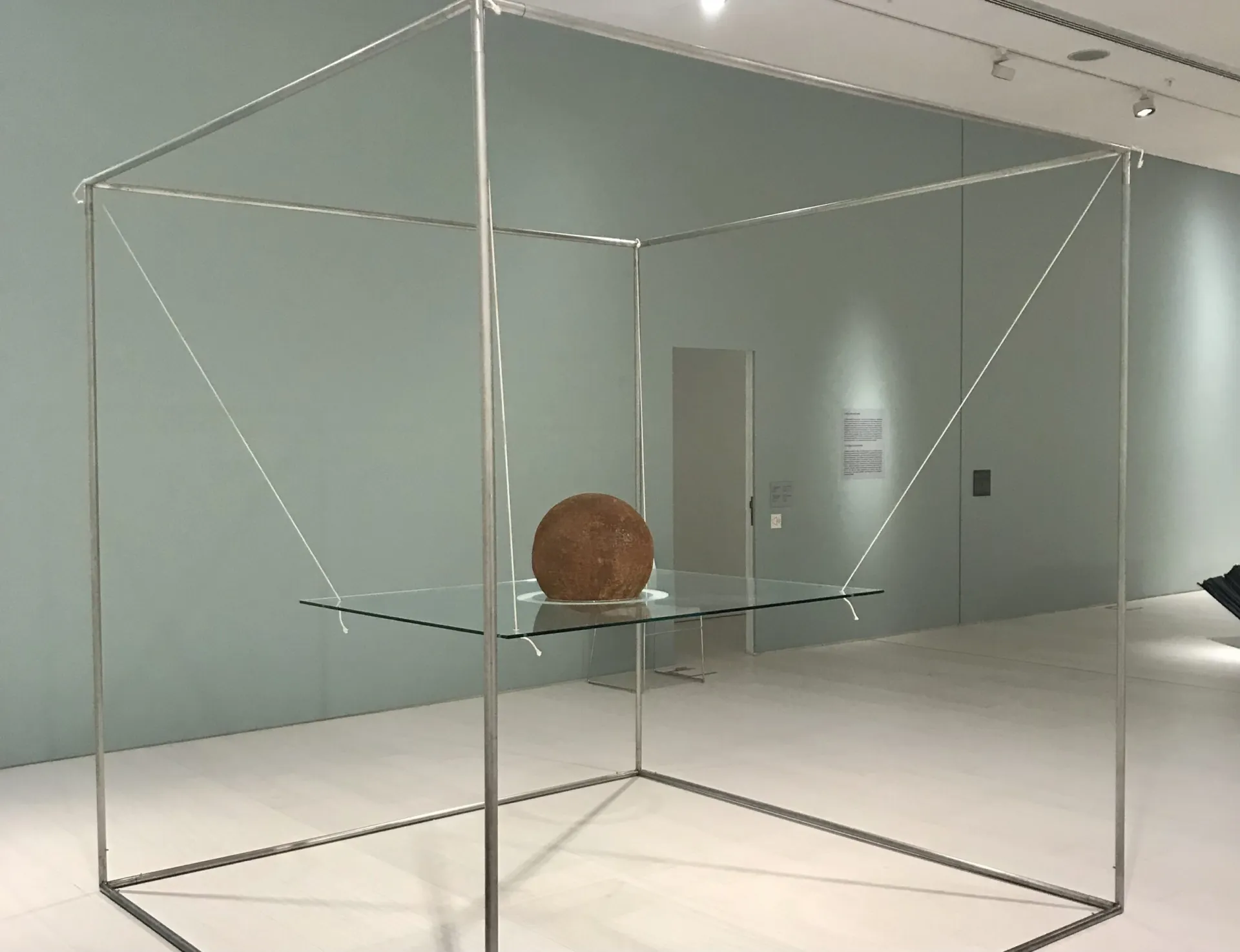 Ο γλύπτης Θόδωρος, η τεχνολογία στην Τέχνη και η διάρκεια της Γλυπτικής